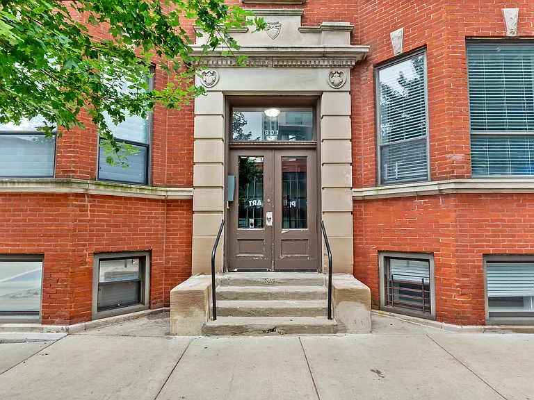 801 W Bradley Pl #3 — Photo 2