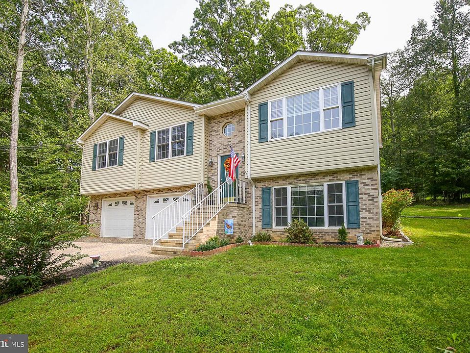 1st image of 114 Mountain Lake Dr