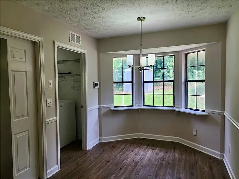 1367 Fairview Trl — Photo 4