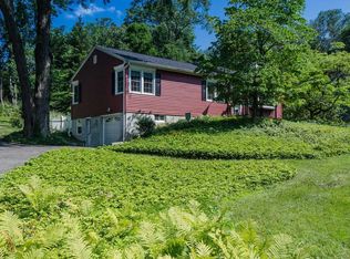 84 Colburn Dr, Poughkeepsie, NY 12603