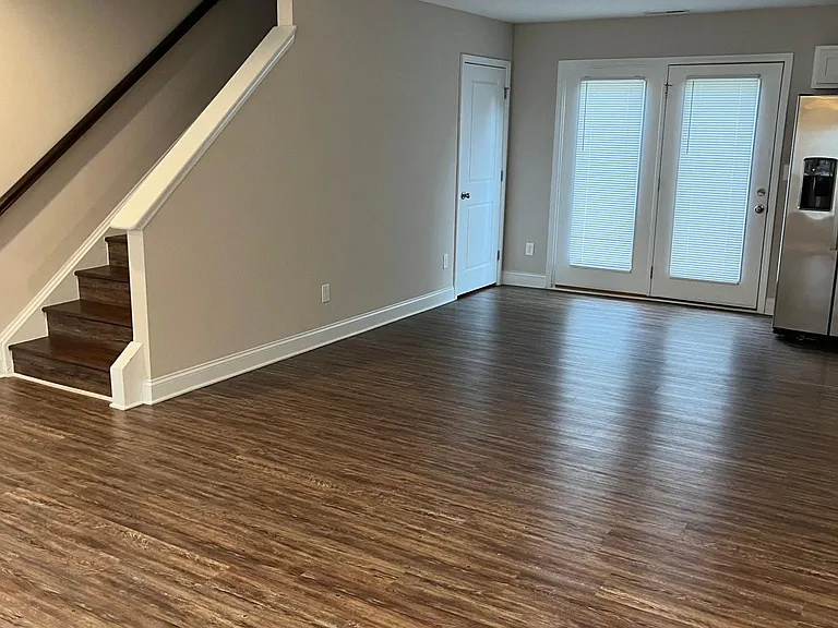 4959 Hillsboro Ave — Photo 6