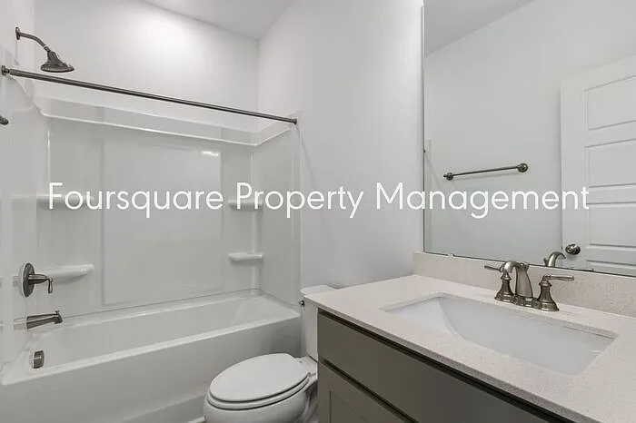 1424 Grove Village Rd — Photo 27