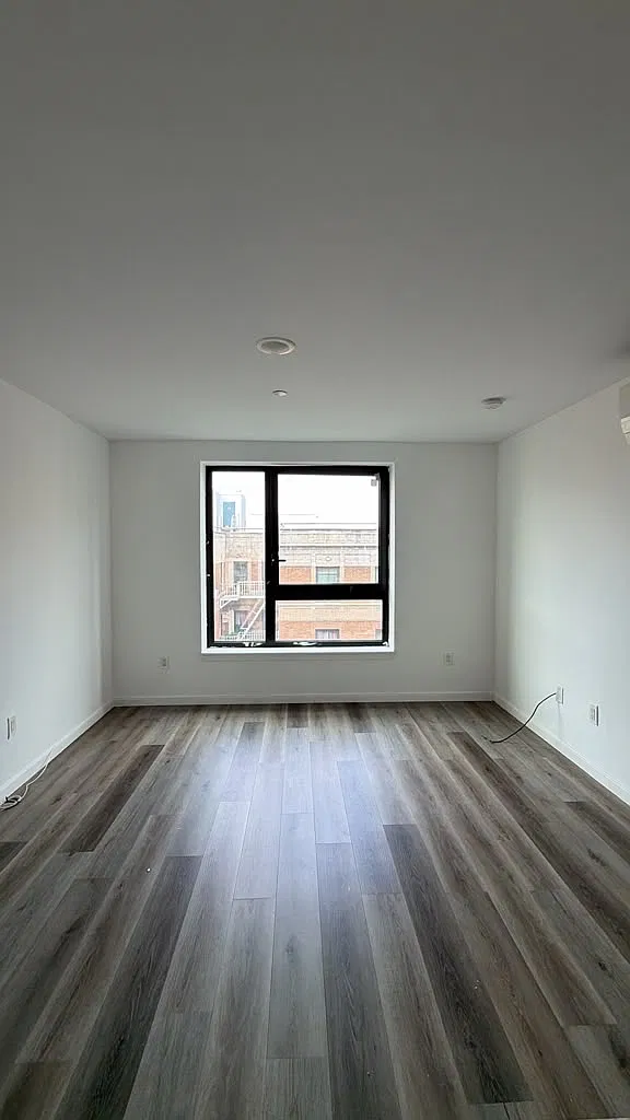 2 bed, $2,800 — Photo 2