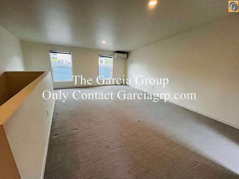 3025 SE Division St — Photo 16