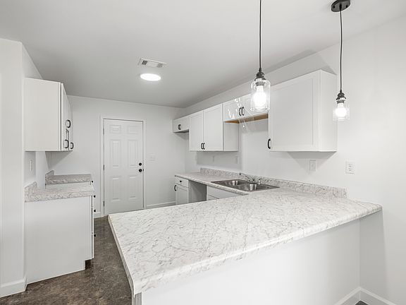 5th image of 1493 S McLean Blvd