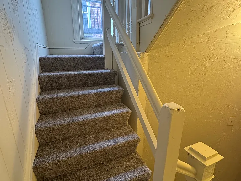 320 S Queen St #2 — Photo 12