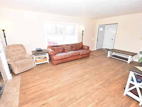4th image of 311 James Ave