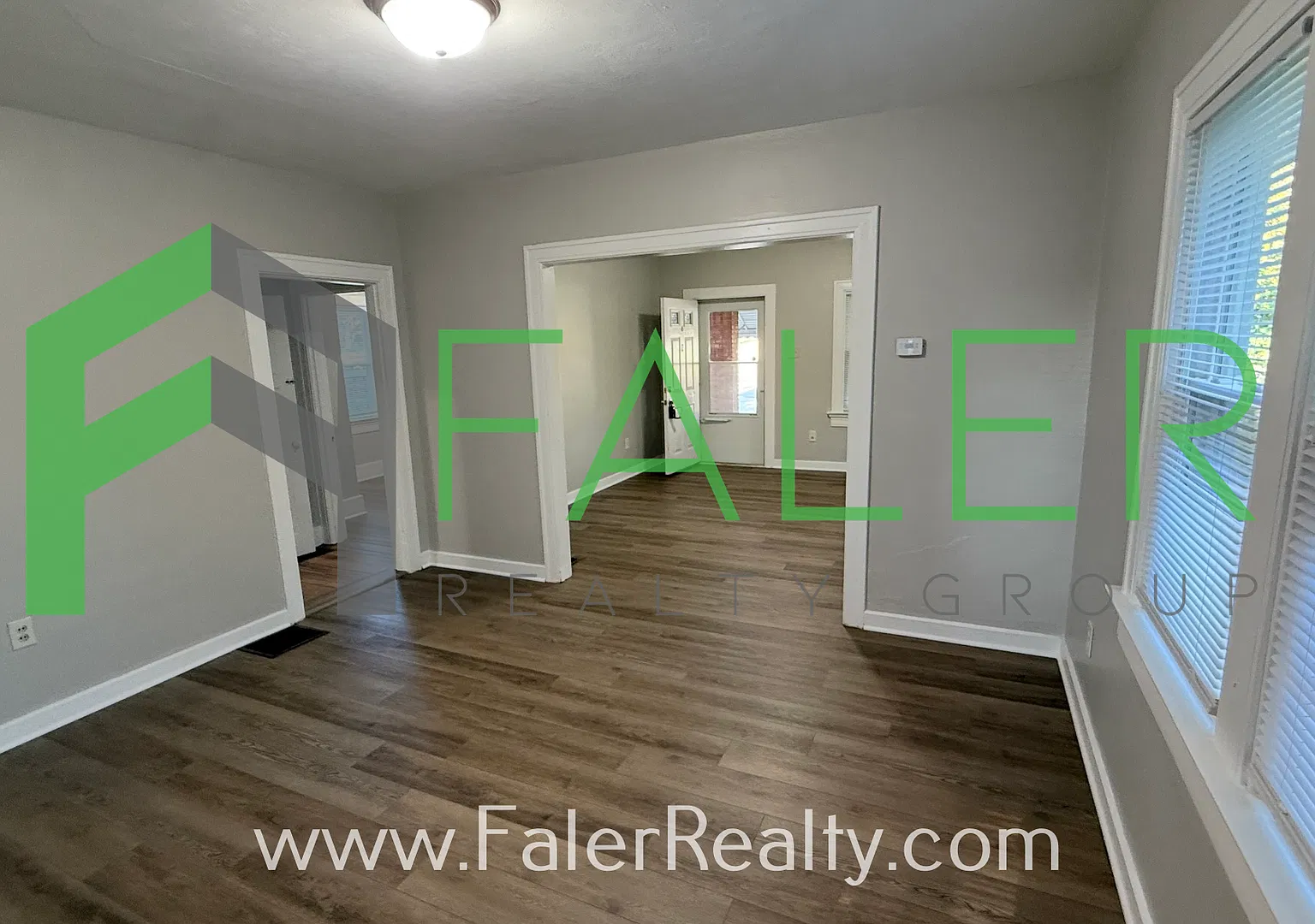 Beautiful Bungalow Ready Now! — Photo 4