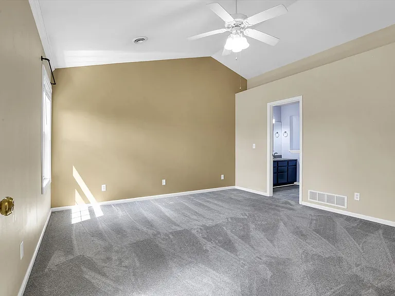 709 Indigo — Photo 17