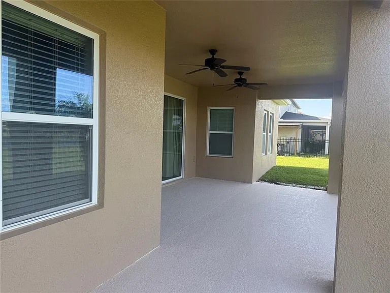 3128 Amalfi Dr — Photo 33