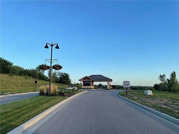 3rd image of 16408 W Loch Lloyd Pkwy
