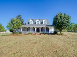 5526 Griffin Dr, Hahira, GA 31632