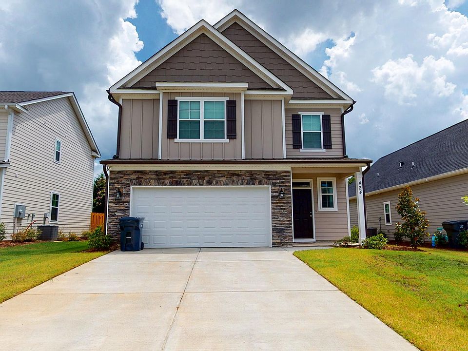 1st image of 424 Longmeadow Dr