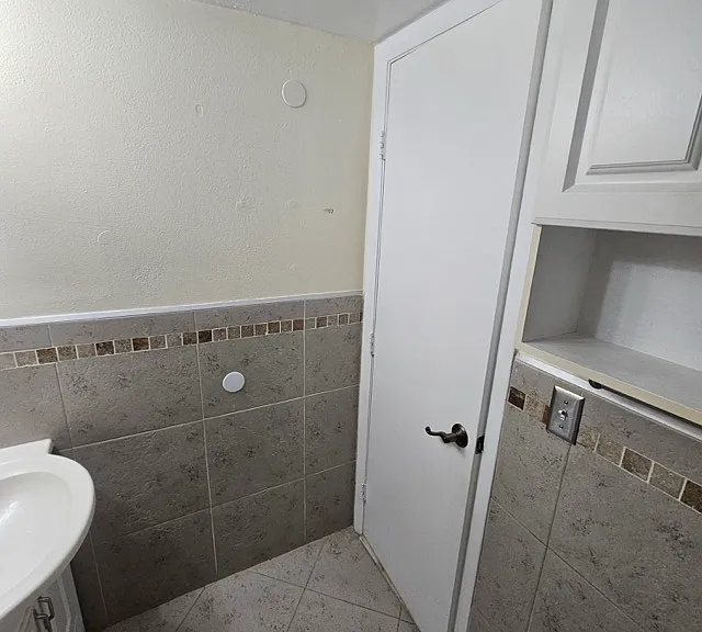 8041 Southgate Blvd #H6 — Photo 36