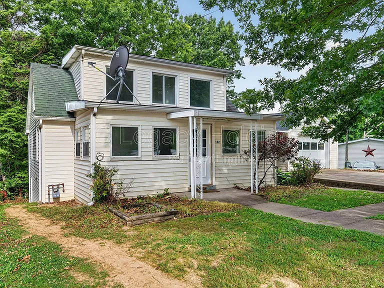 192 Fairmor Dr — Photo 1