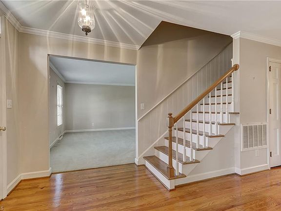 5th image of 1837 Pennrose Dr