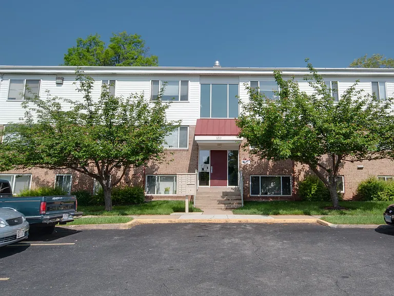 Cherrydale Apartments — Photo 5