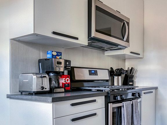 5th image of 65 N 11th St APT 3
