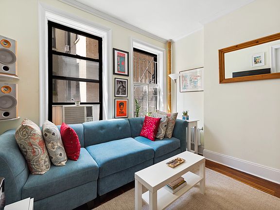 2nd image of 400 Lincoln Pl APT 2G