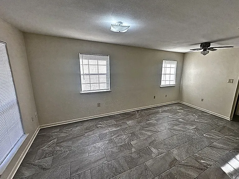 111 Mallard Dr #A — Photo 3