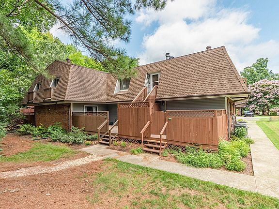 5th image of 297 Summerwalk Cir