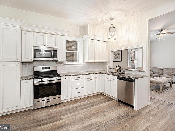 2nd image of 456 Shurs Ln Floor 1