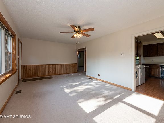 4th image of 844 McKinley Ave