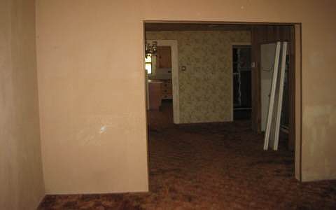 5th image of 590 Kirkland St