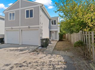 431 Meadow Green Ln, Round Lake Beach, IL