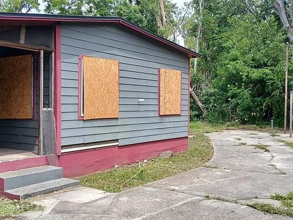 3rd image of 5851 Dunmire Ave