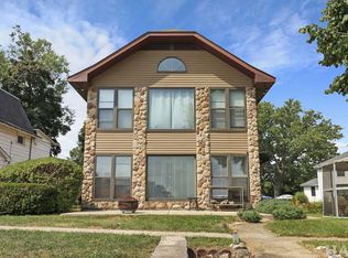 215 S Northwest Hwy, Cary, IL 60013