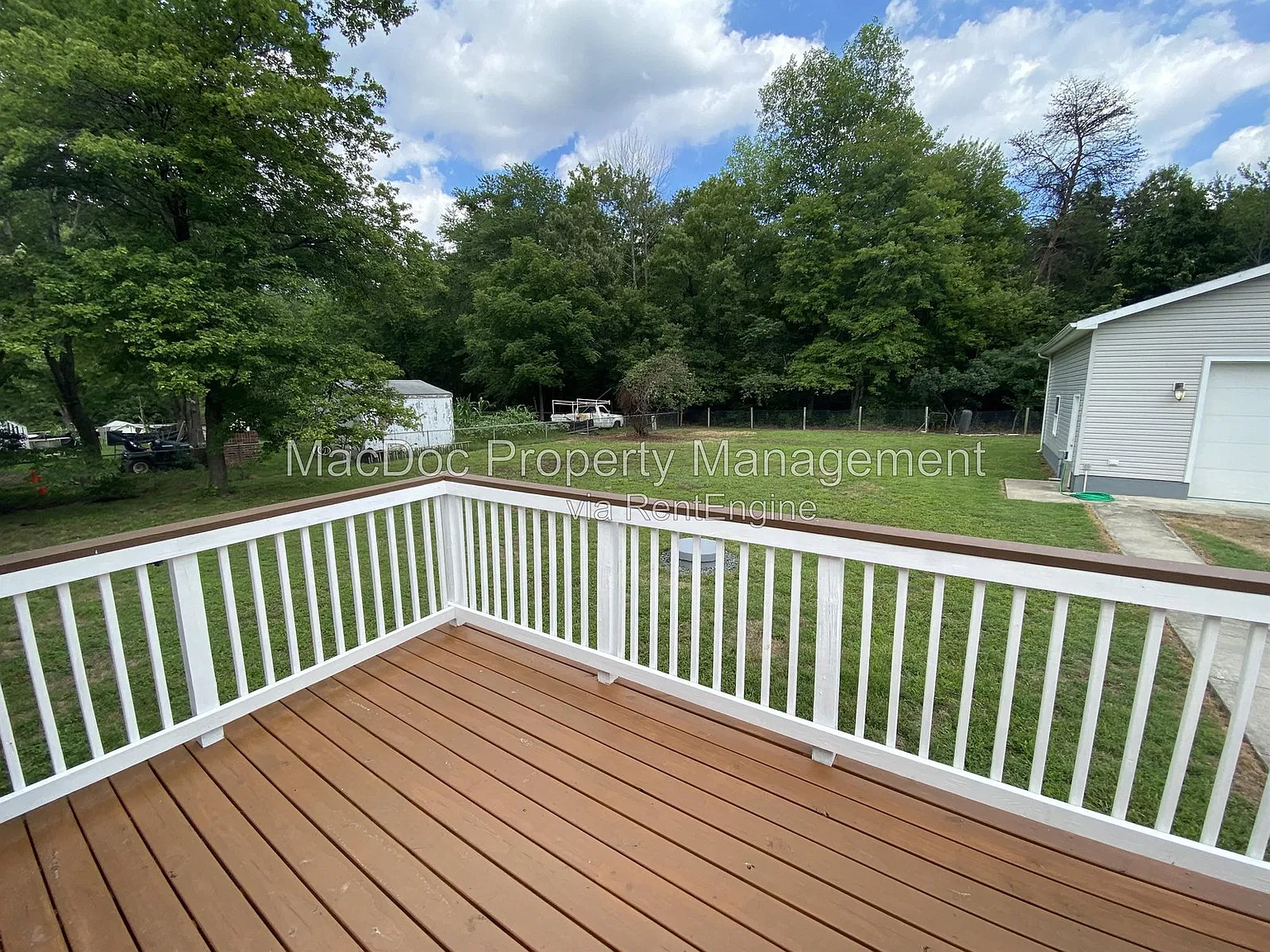 3 bed, 2.0 bath, 1056 sqft, $2,195 — Photo 3