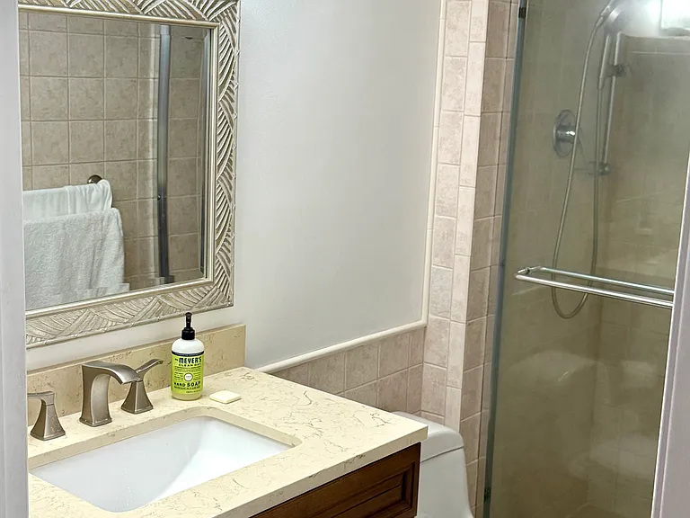 20355 NE 34th Ct — Photo 7
