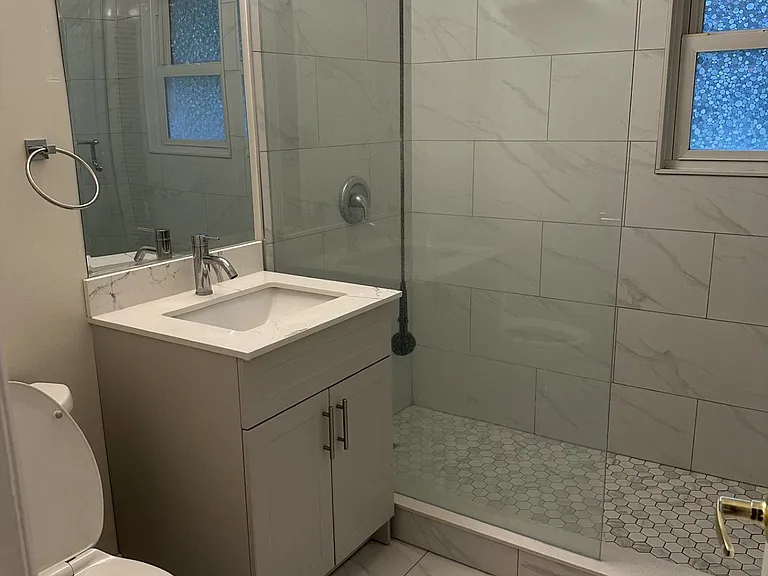 560 Big Bay Point Rd — Photo 9
