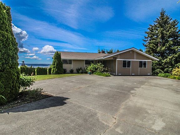 2nd image of 3233 54th St SW