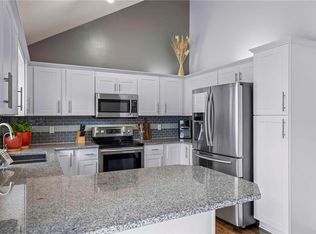 3509 Robin Ln, Saint Joseph, MO 64506
