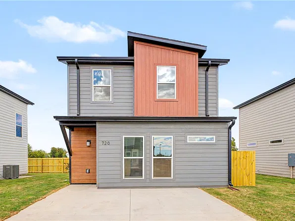 720 Discovery Ave, Centerton, AR 72713