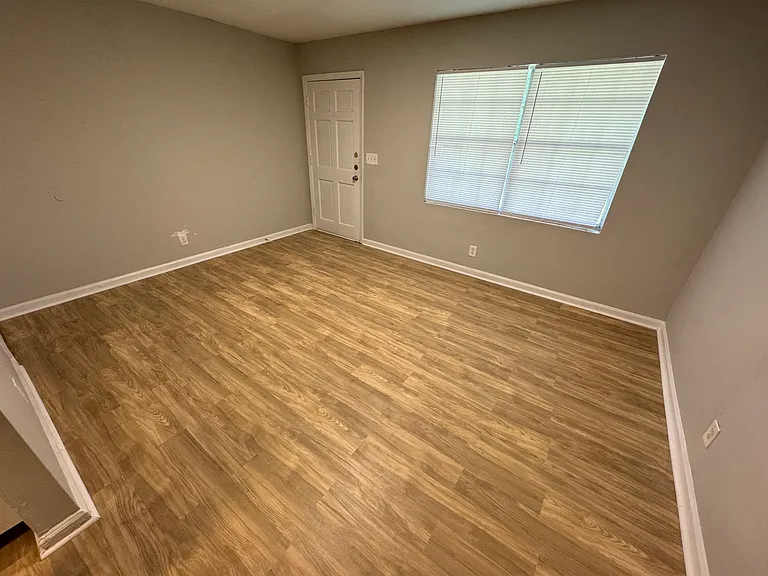 1901 Morehead Ave #3 — Photo 7