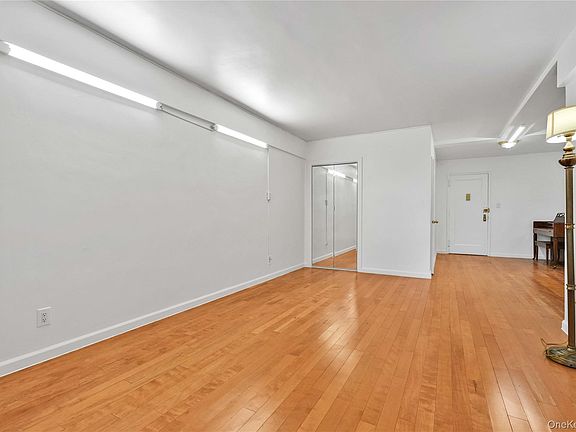 2nd image of 141-16 25th Road #2A
