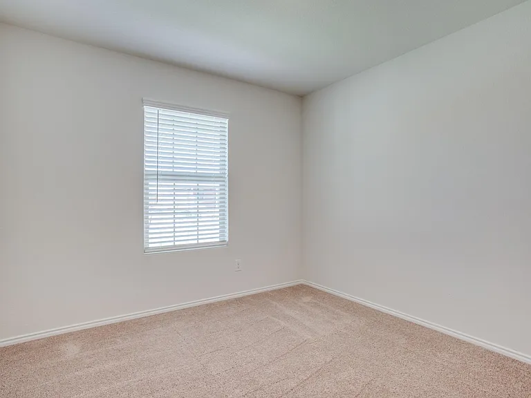 1809 River Crossing Dr — Photo 16