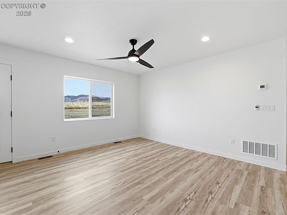 3rd image of 834 Keystone Loop