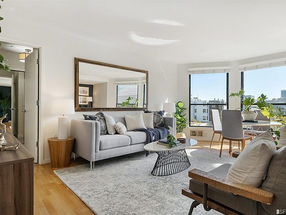 2nd image of 1776 Sacramento St APT 301