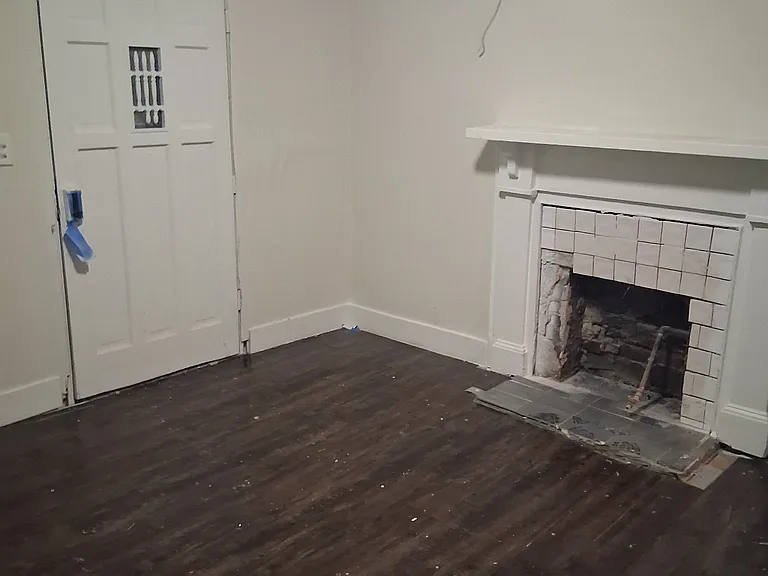 215 Maple St — Photo 9