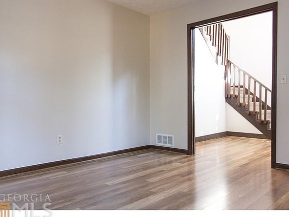 Living Room/study off foyer