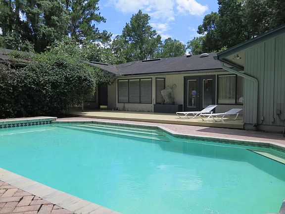 4th image of 9371 Beauclerc Wood Ln N