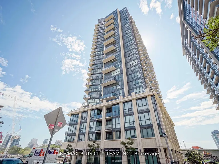 51 E Liberty St #1116 — Photo 1