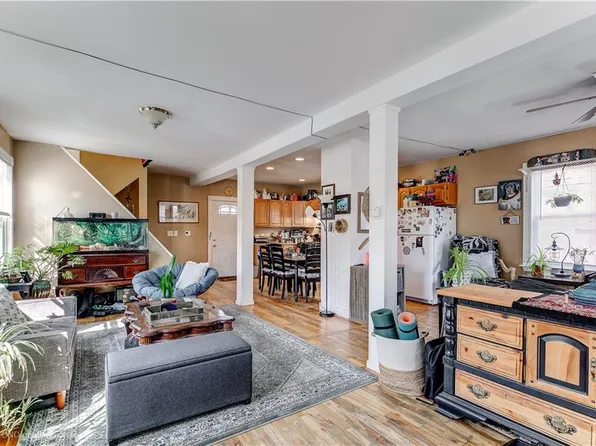 119 Alger Ave, Providence, RI 02907