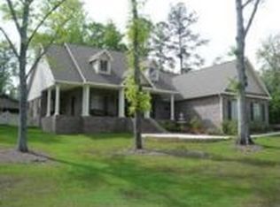 487 Nellwood Dr, Hattiesburg, MS 39402