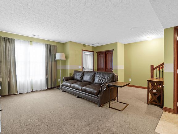 4th image of 5935 Canyon Creek Dr #5935