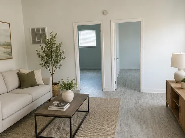6310 Half Park Blvd, Pinellas Park, FL 33781